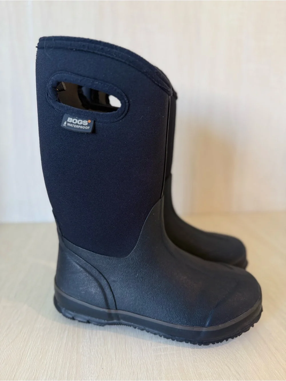 BOGS Classic High Waterproof Boots Youth US 4/EU 37 Black Neoprene Vibram Winter